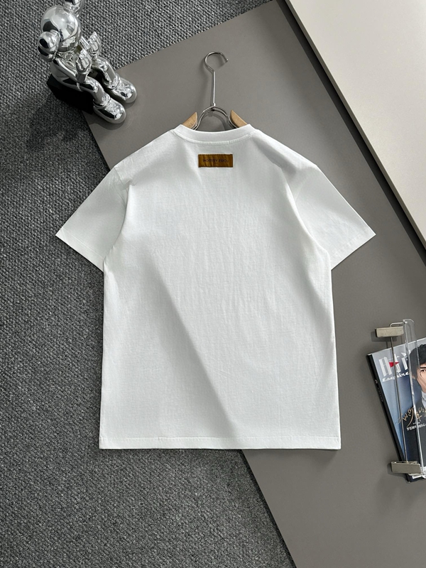 ブランドTシャツ背面デザイン